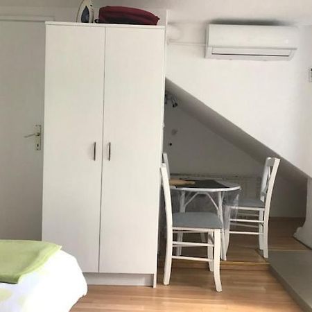 Skenderi Apartment Studio Цриквеница Экстерьер фото